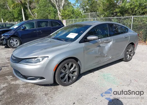 2015 Chrysler 200 S z USA, uszkodzony, nr VIN 1C3CCCBG4FN573015